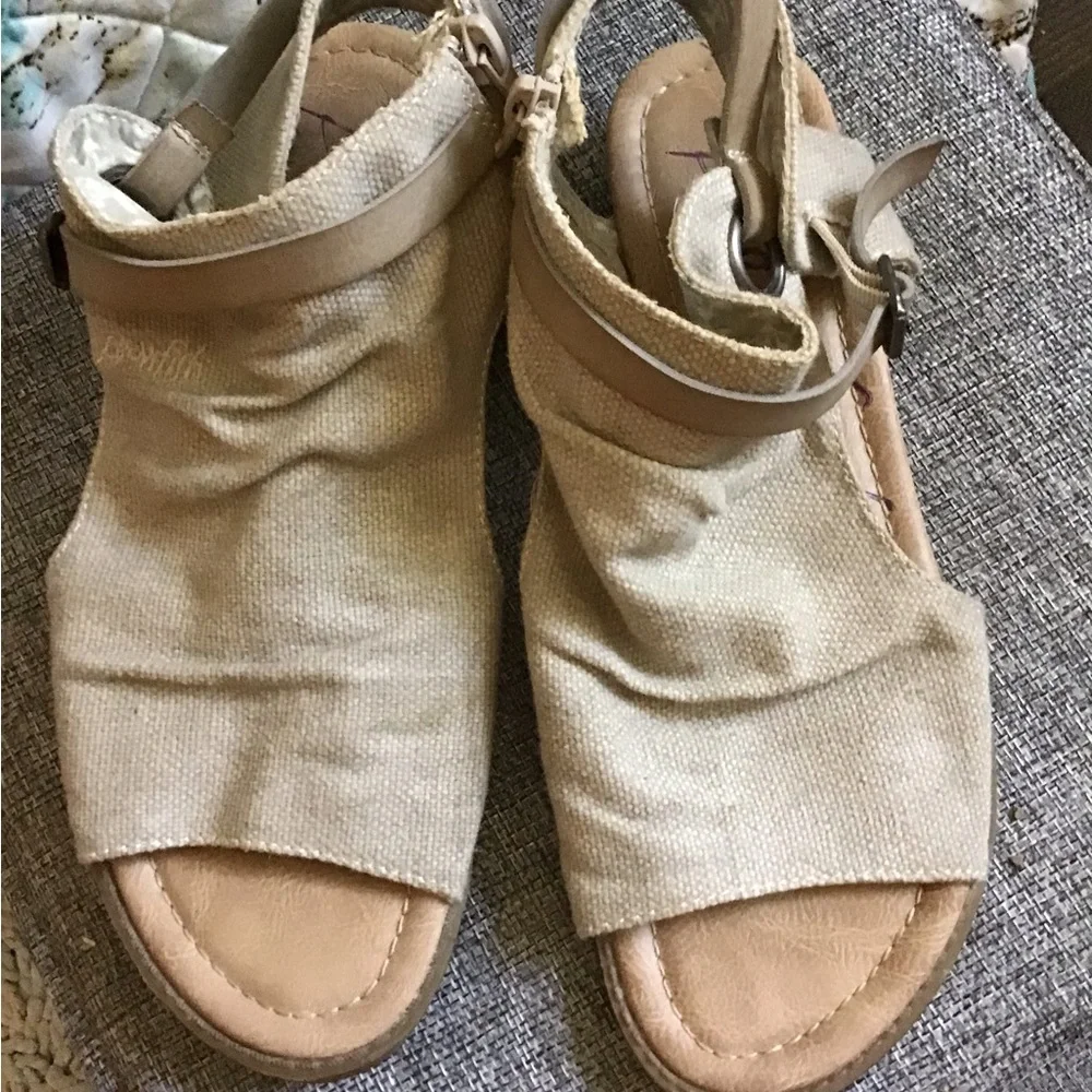 Women's Neutral Canvas Slingback Sandals - Beige